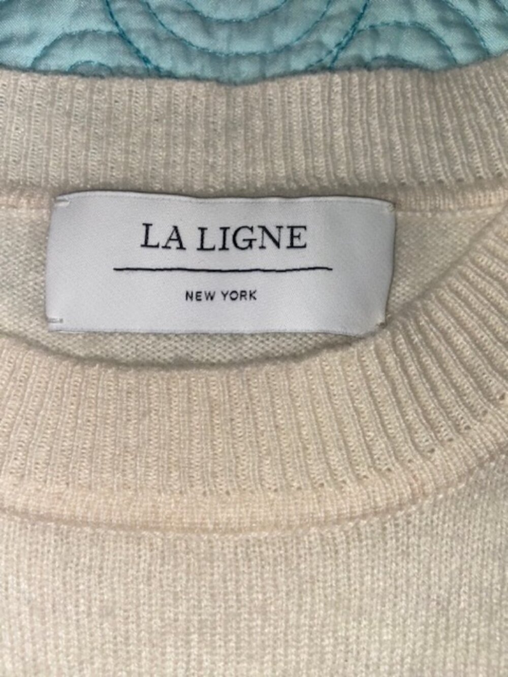La Ligne Lean Lines 100% Cashmere Sweater in Size XS Cream, Blue & Red - Picture 3 of 9
